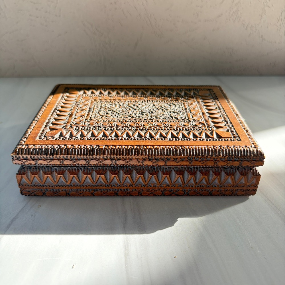 Hand Carved Wooden Trinket Box Folk Art Chip Carving 2 Compartment Keepsake